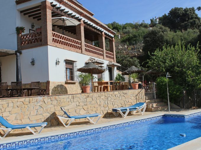 Absolutely fantastic luxury Villa in Riogordo (Málaga) for LONG TERM RENTAL
